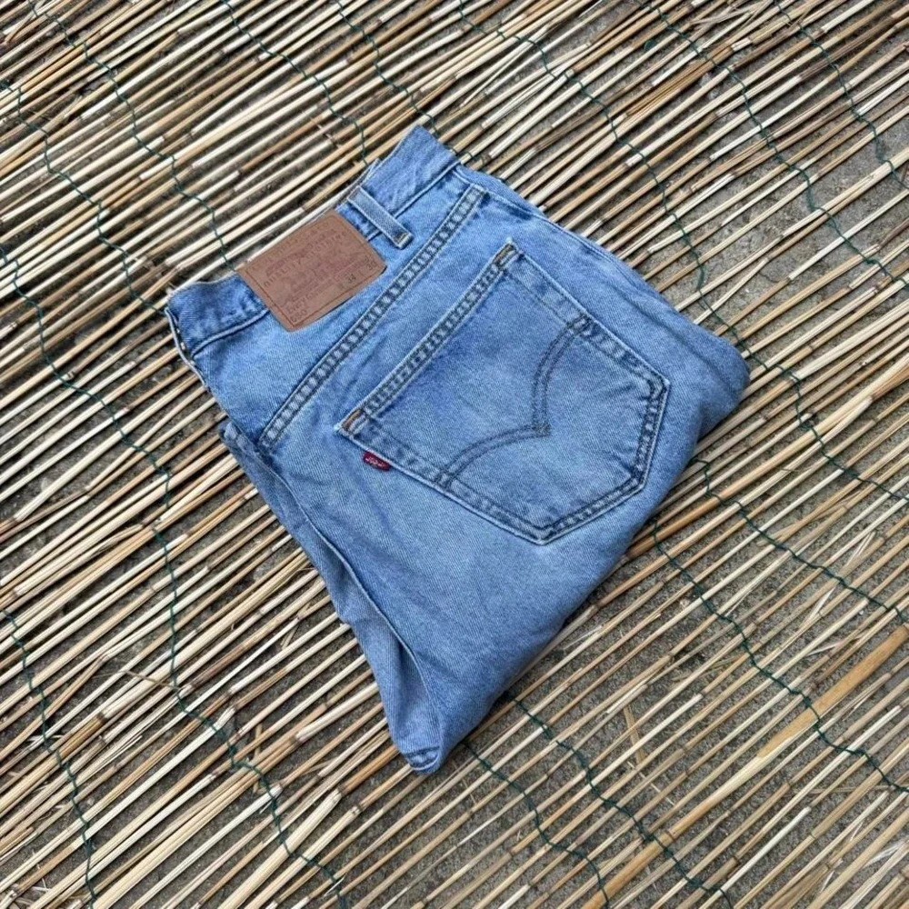 Levi's 550 Relaxed Fit Jeans Light Blue Denim‎ Size W34 L30